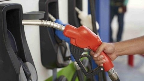 nozzle-bbm-pertamax-dan-pertamax-turbo-di-spbu-pertamina-dok-pt-pertamina-patra-niaga_169.jpeg