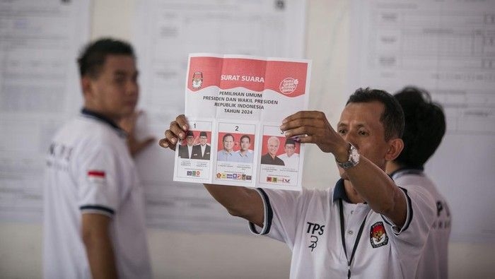 paslon-02-menang-telak-di-tps-gibran-nyoblos_169.jpeg