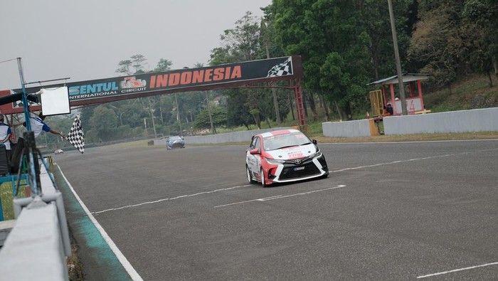 Haridarma Manoppo dari TOYOTA GAZOO Racing Indonesia Juarai Kejurnas ITCR Max 1.600